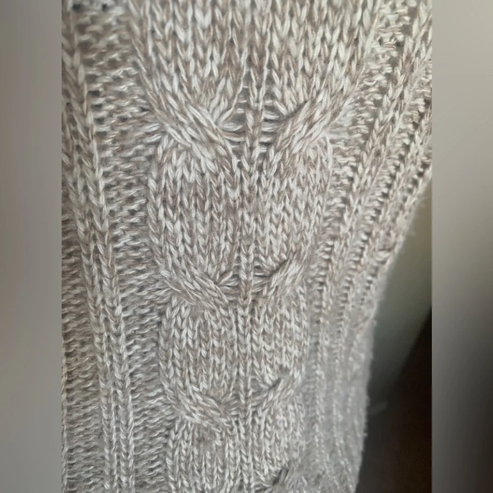 89th & Madison Tan Short Sleeve Cableknit Cowlneck Sweater